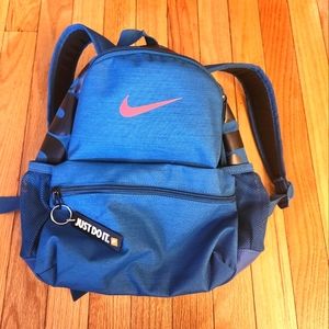Nike Brasilia mini backpack
